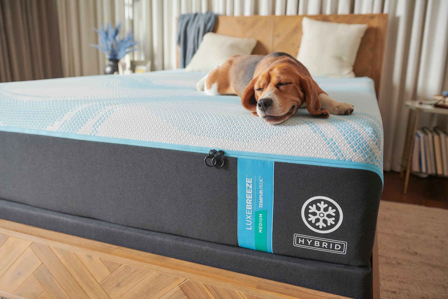 TEMPUR-LUXEbreeze° Medium Hybrid Mattress 2023