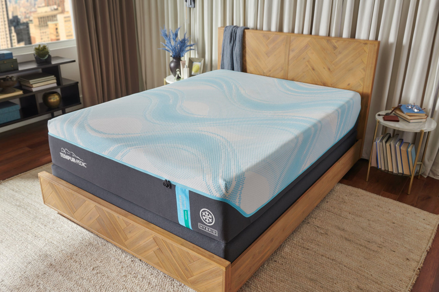 TEMPUR-LUXEbreeze° Medium Hybrid Mattress 2023