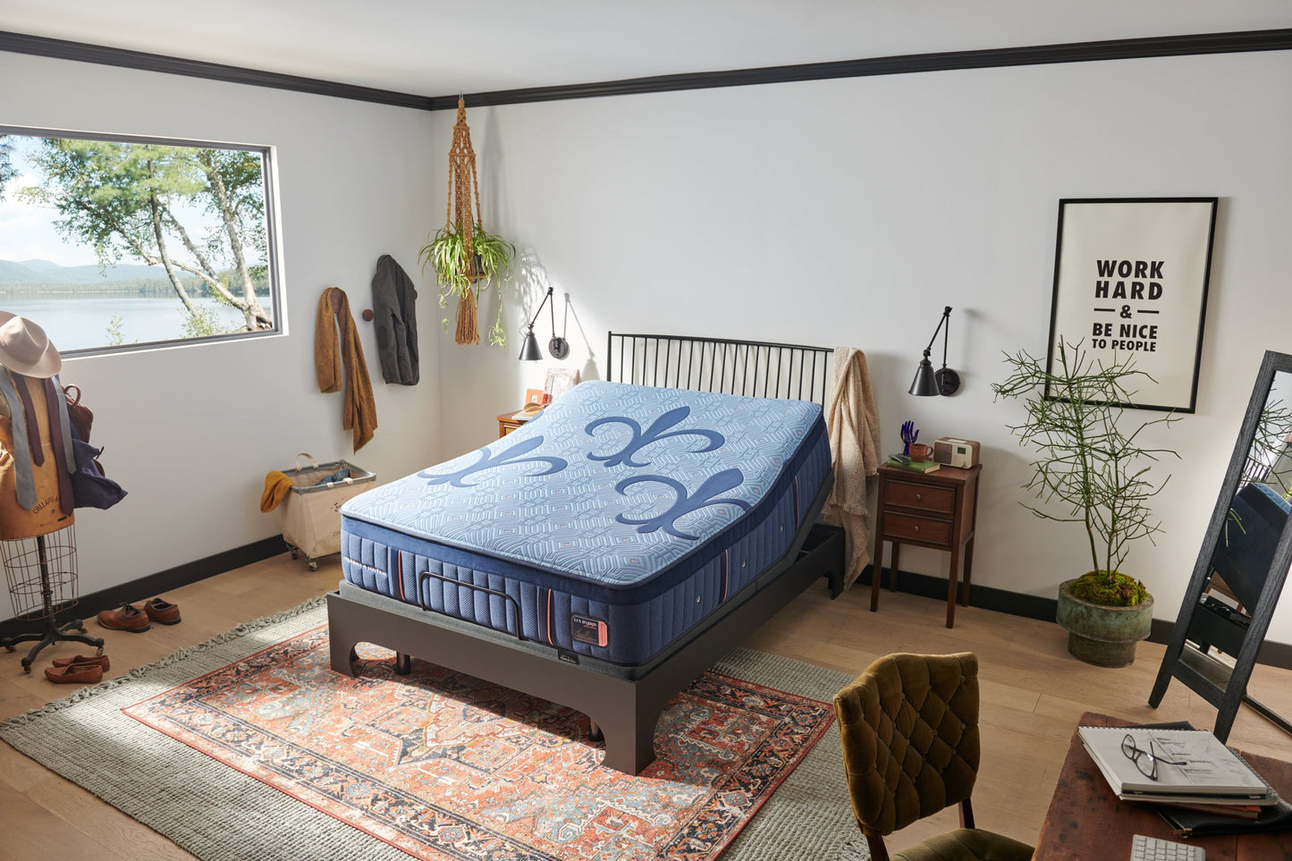 Stearns & Foster Lux Hybrid 14.5" Firm Mattress