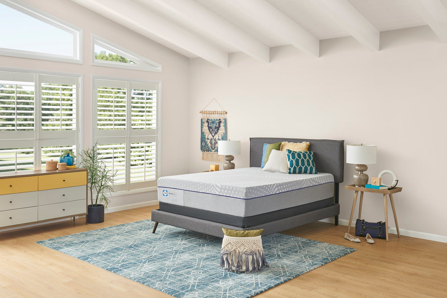 Sealy Posturepedic Silver Pine 15" Medium Euro Top Mattress