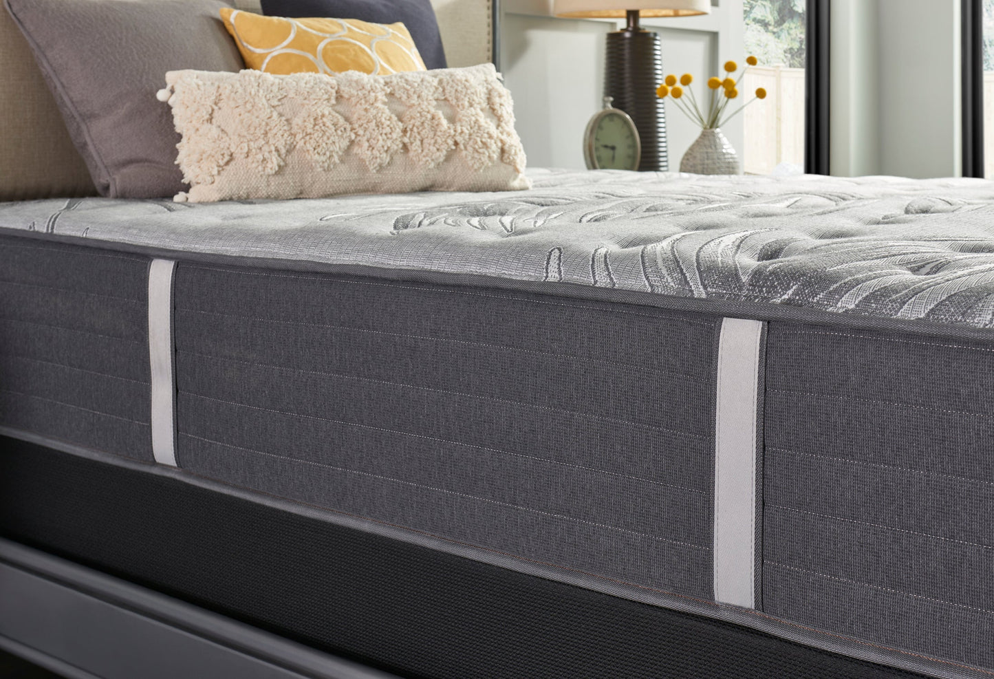 Sealy Posturepedic® Plus Opportune II 13" Plush Mattress