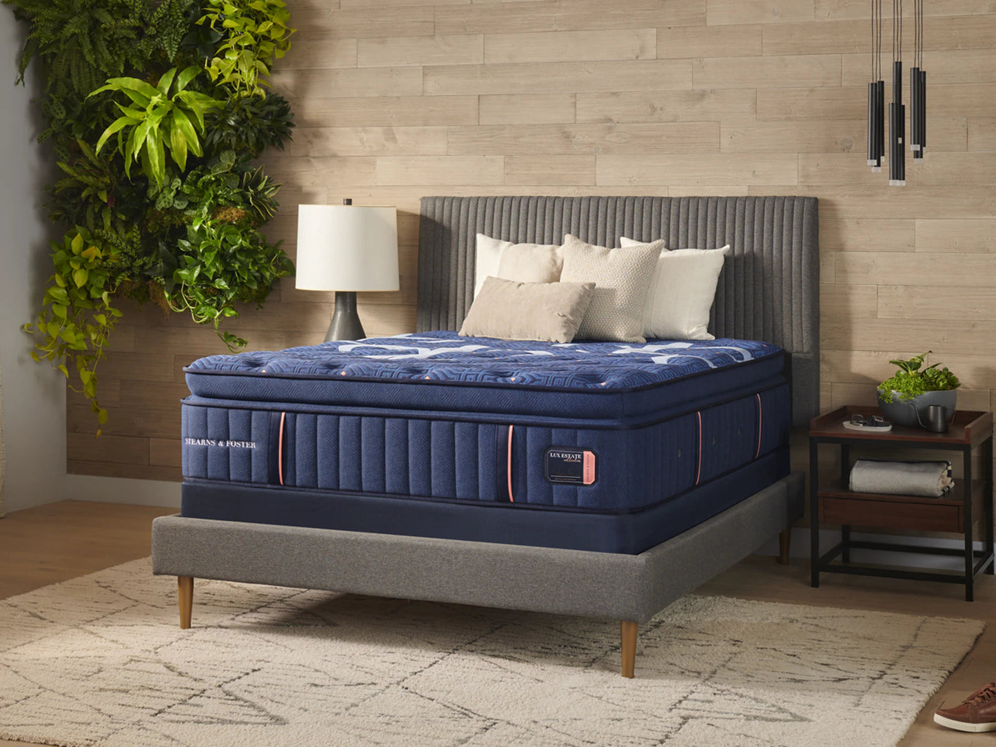 Stearns & Foster Lux Estate® 16" Firm Euro Top Mattress