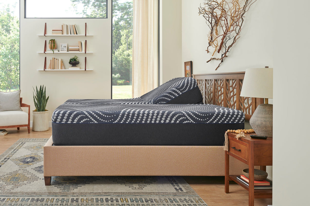 Sealy Posturepedic® Plus Hybrid High Point Plush Mattress El Paso